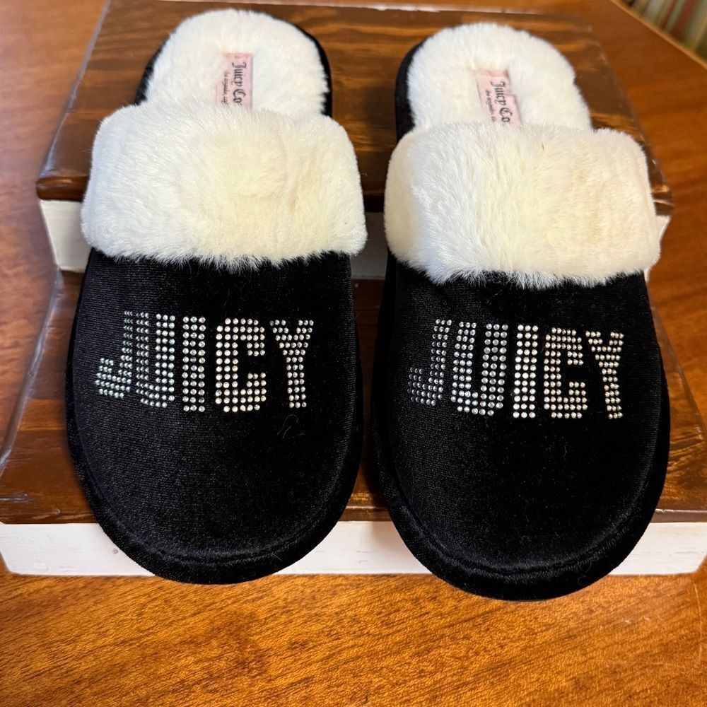NWOB Juicy Couture Gabi Crystal Black with White Faux Fur Slippers Size Medium